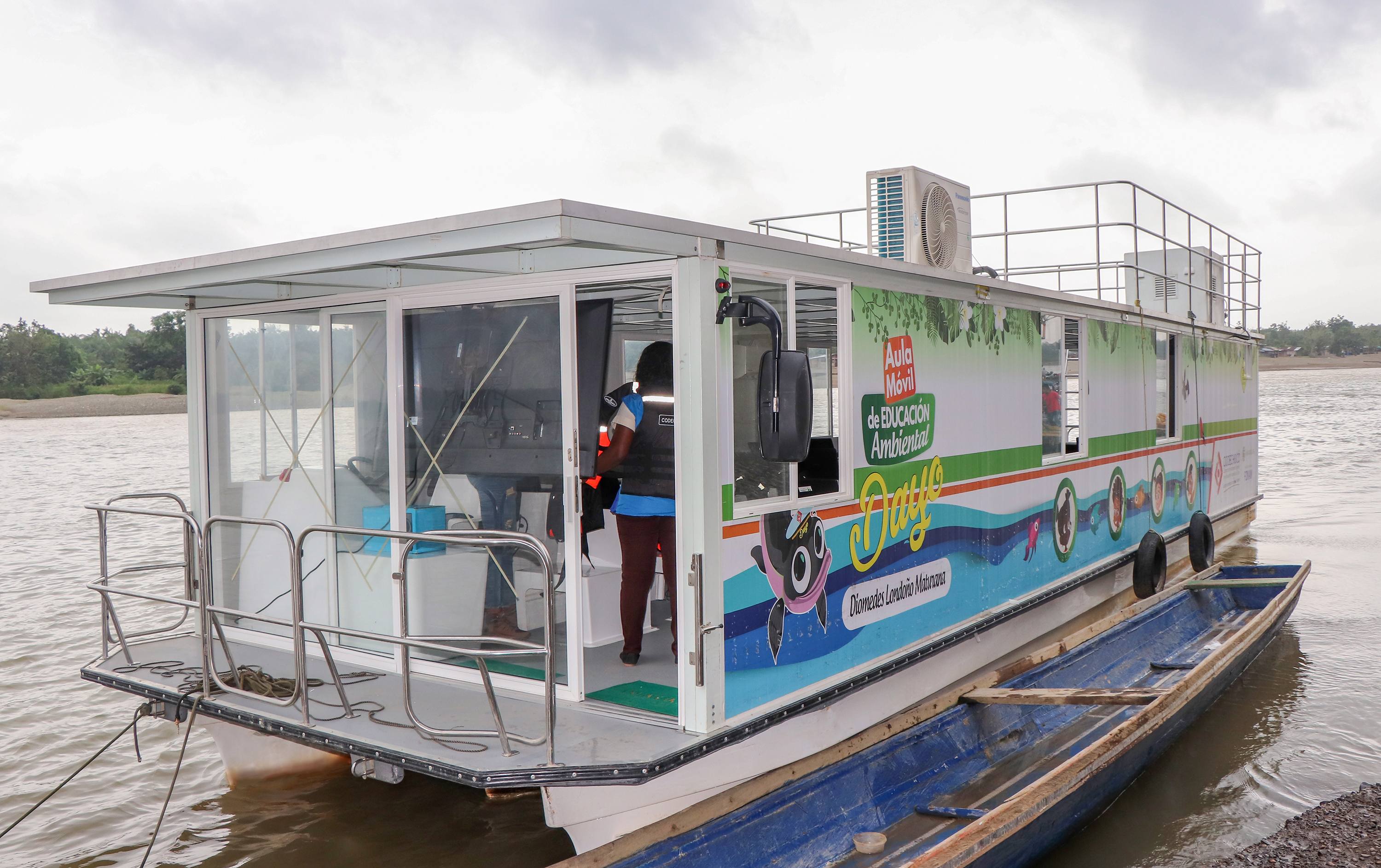 A LA CUENCA DEL ATRATO, LLEGÓ DAYO, AULA FLUVIAL DE EDUCACIÓN AMBIENTAL DE CODECHOCÓ