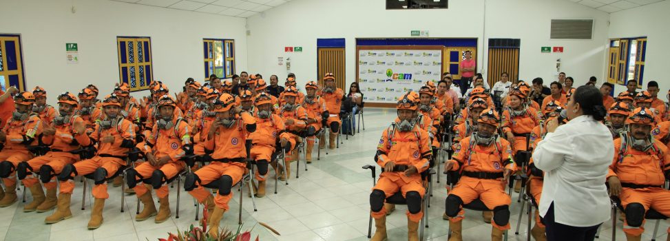 Campesinos se graduaron como brigadistas forestales, expertos en incendios forestales