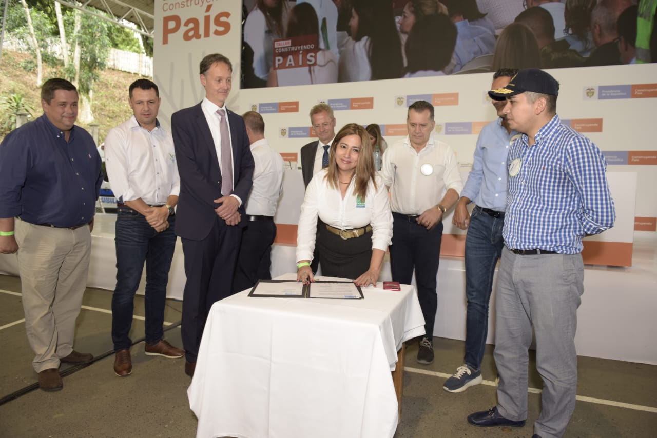 LA CARDER LOGRÓ INCLUIR TRES IMPORTANTES PROYECTOS AMBIENTALES EN EL TALLER CONSTRUYENDO PAÍS