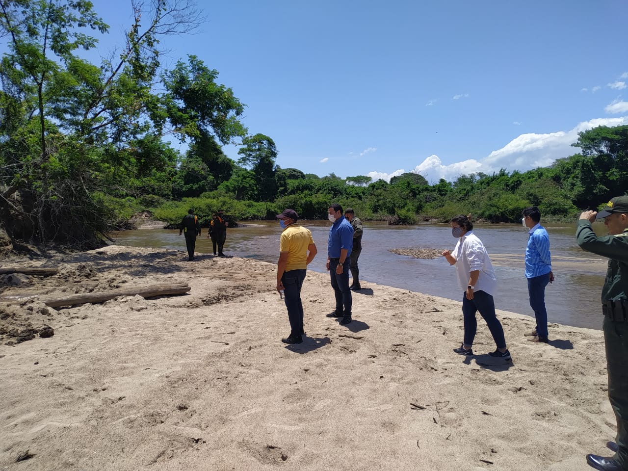 Corpocesar suspendió transitoriamente extracción de material de arrastre en la margen izquierda del rio Cesar en el corregimiento de Guacochito