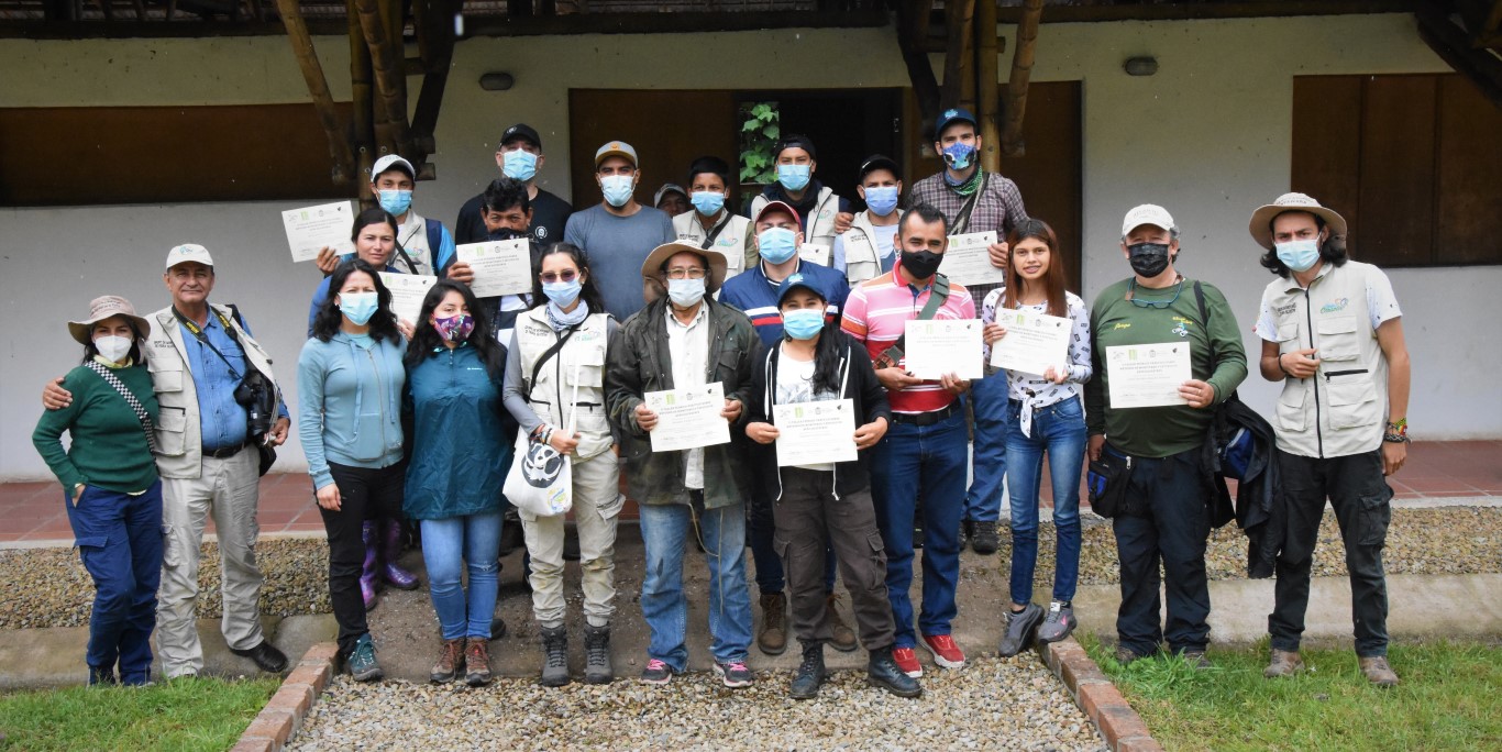 Grupos de monitoreo aprenden a estudiar la avifauna del Huila