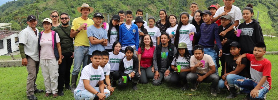 Comunidades aprenden más sobre la biodiversidad en el área de expansión de la Cuchilla del San Juan