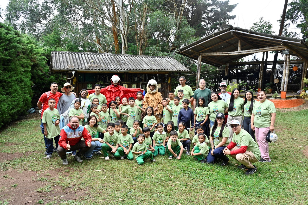 RESERVA FORESTAL PROTECTORA NACIONAL AGUACATAL (LA ELVIRA) Y CERRO DAPA CARISUCIO CVC FORTALECE PROYECTOS AMBIENTALES ESCOLARES EN YUMBO