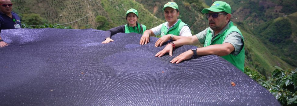 Tanques australianos mejoran disponibilidad de agua para familias rurales